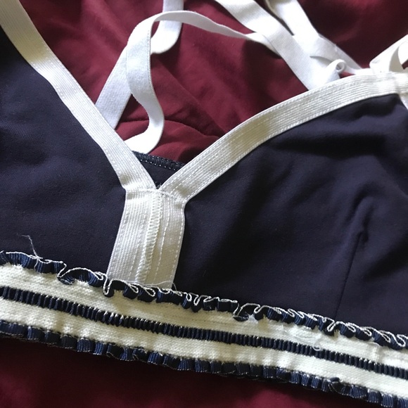 SOLD Bombshell Sportswear Cupcake Bra Blue Small - Picture 5 of 8